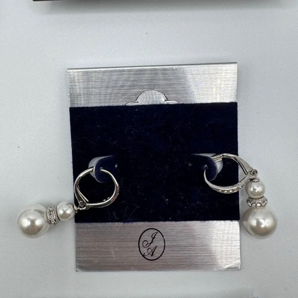 Earring Lot 7 Pairs Silver Tone Pearl CZ Rhinestone Dangle Hoop Stud NOS - Picture 6 of 13